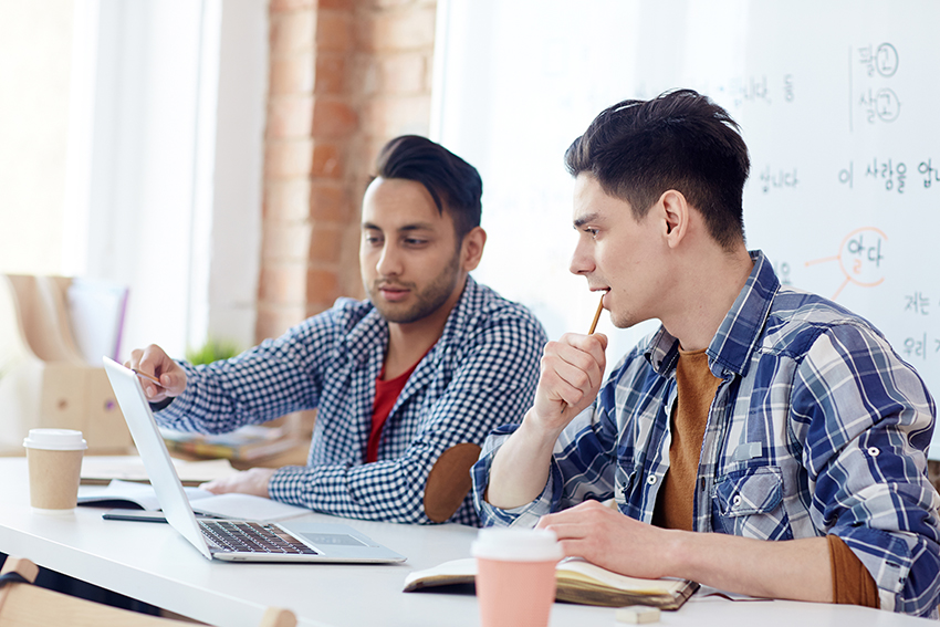 Online vs. Offline IELTS Coaching in Nashik | Global Education